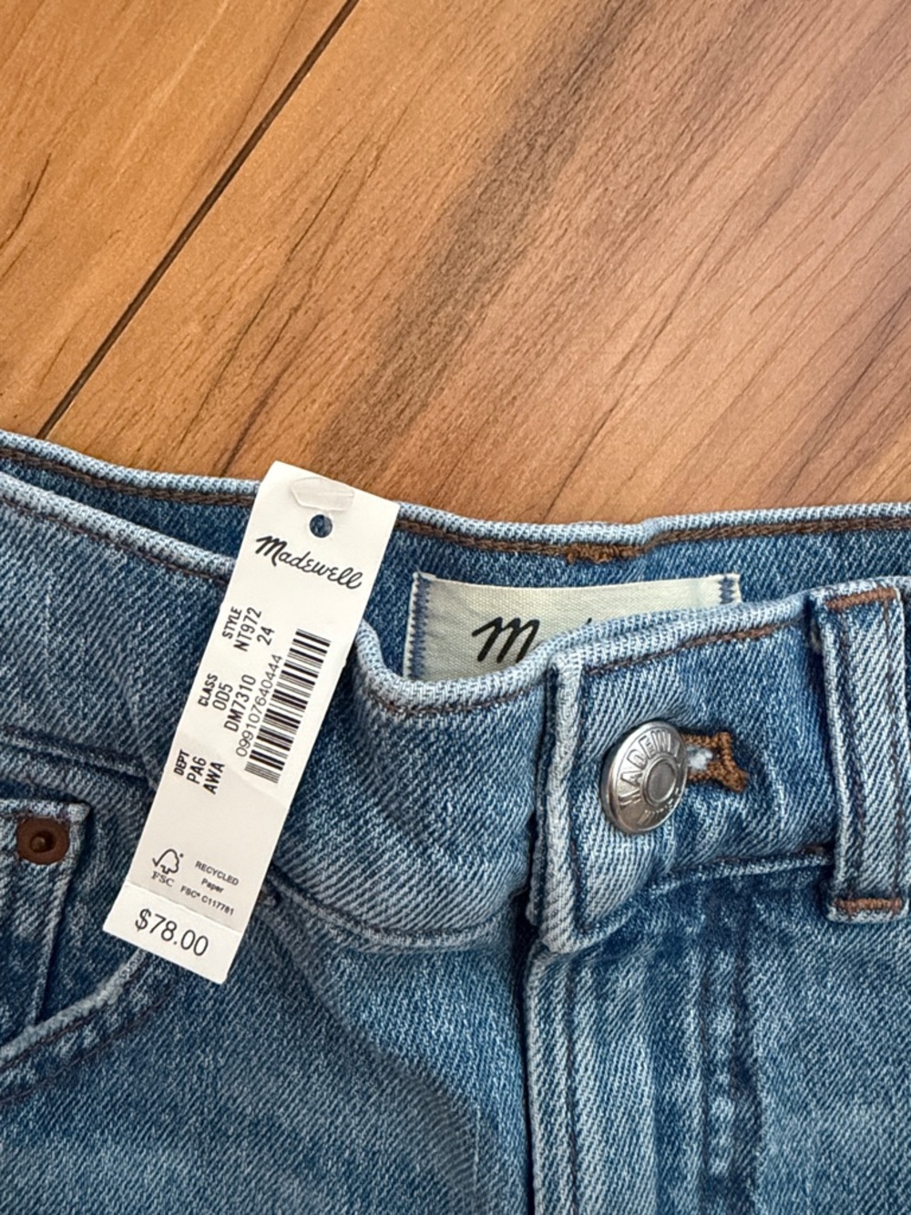 Madewell w 24 Denim Cutoff Jean Shorts - Blue the perfect Jean short mid-length - Picture 2 of 5